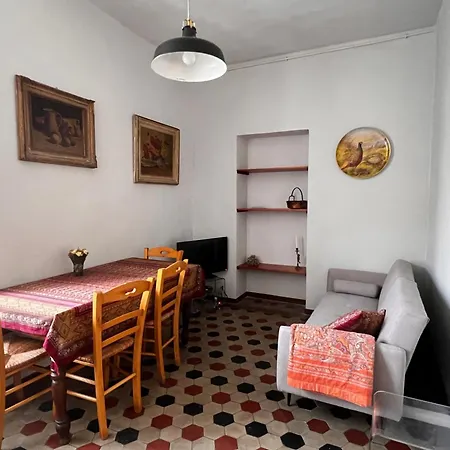 Casa Nonna Paca Apartment *